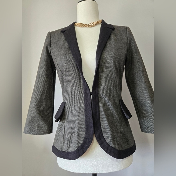 CARTONNIER ANTHROPOLGIE Olive Green Blazer With Black lapel And Ruffle. Size 2 - Picture 1 of 13